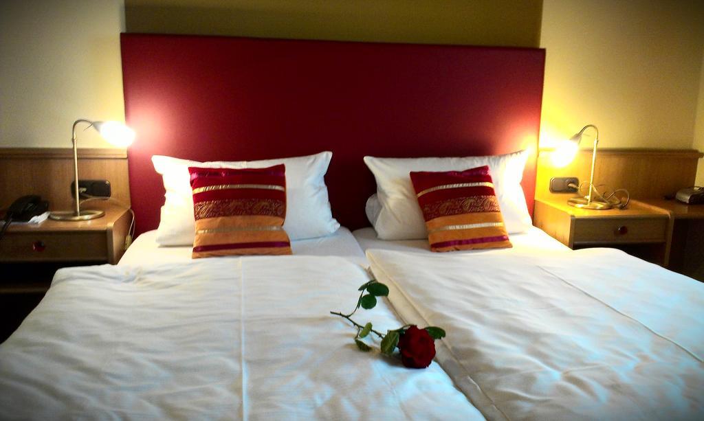 Hotel Zur Post Schönberg Esterno foto